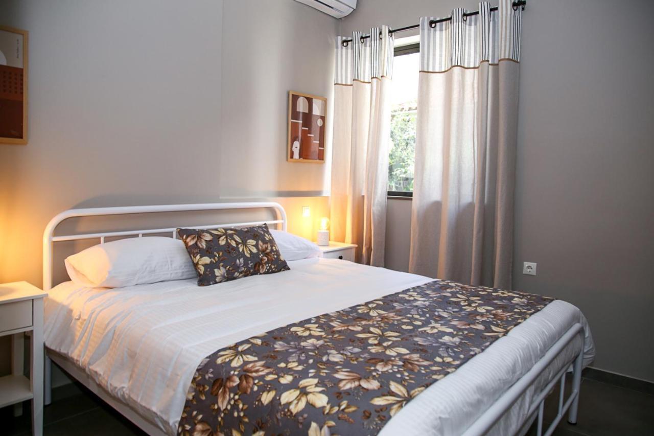 Caravin Wanderhome, 5 Min From Metro Nea Ionia Атина Екстериор снимка
