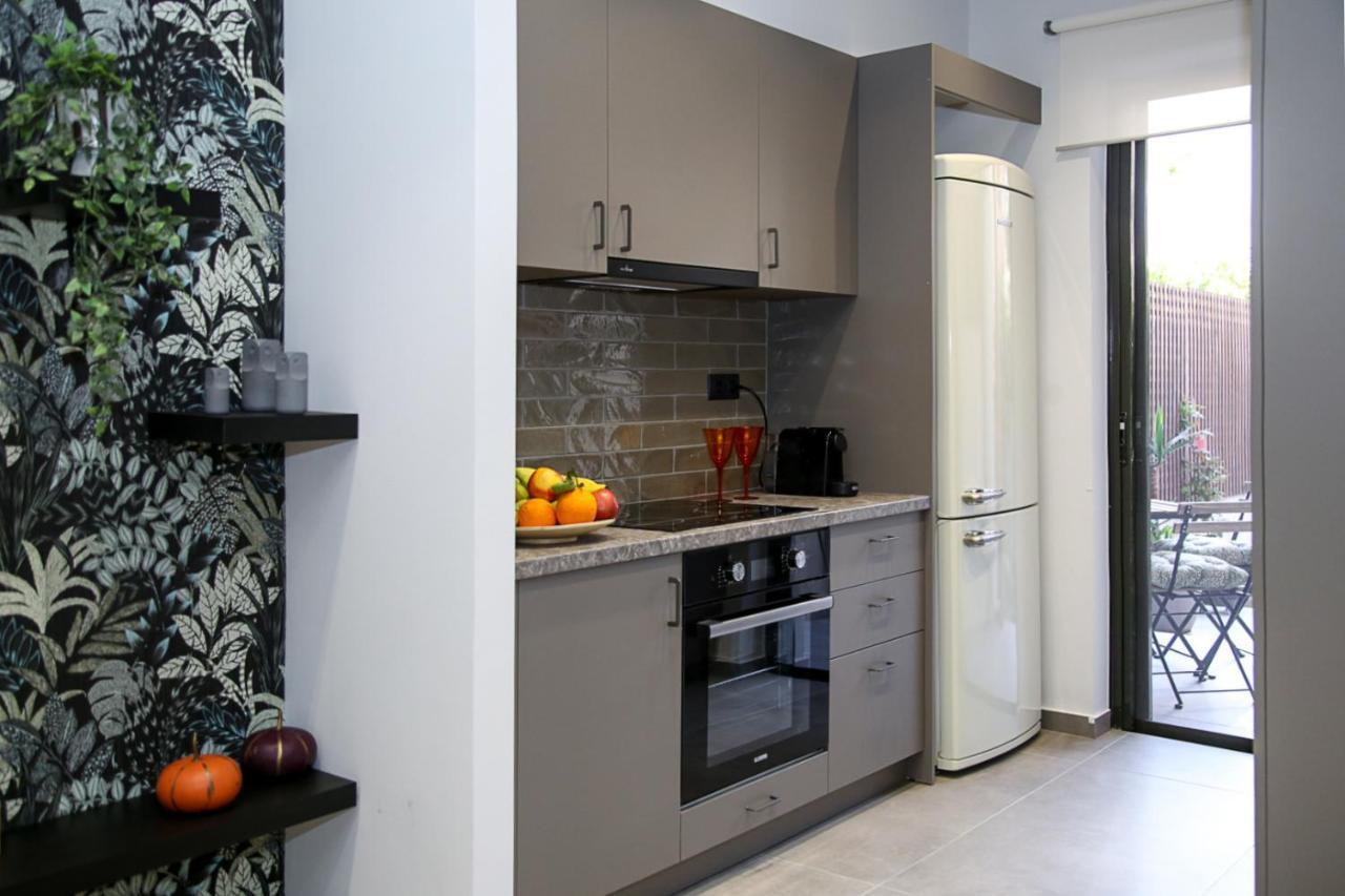 Caravin Wanderhome, 5 Min From Metro Nea Ionia Атина Екстериор снимка