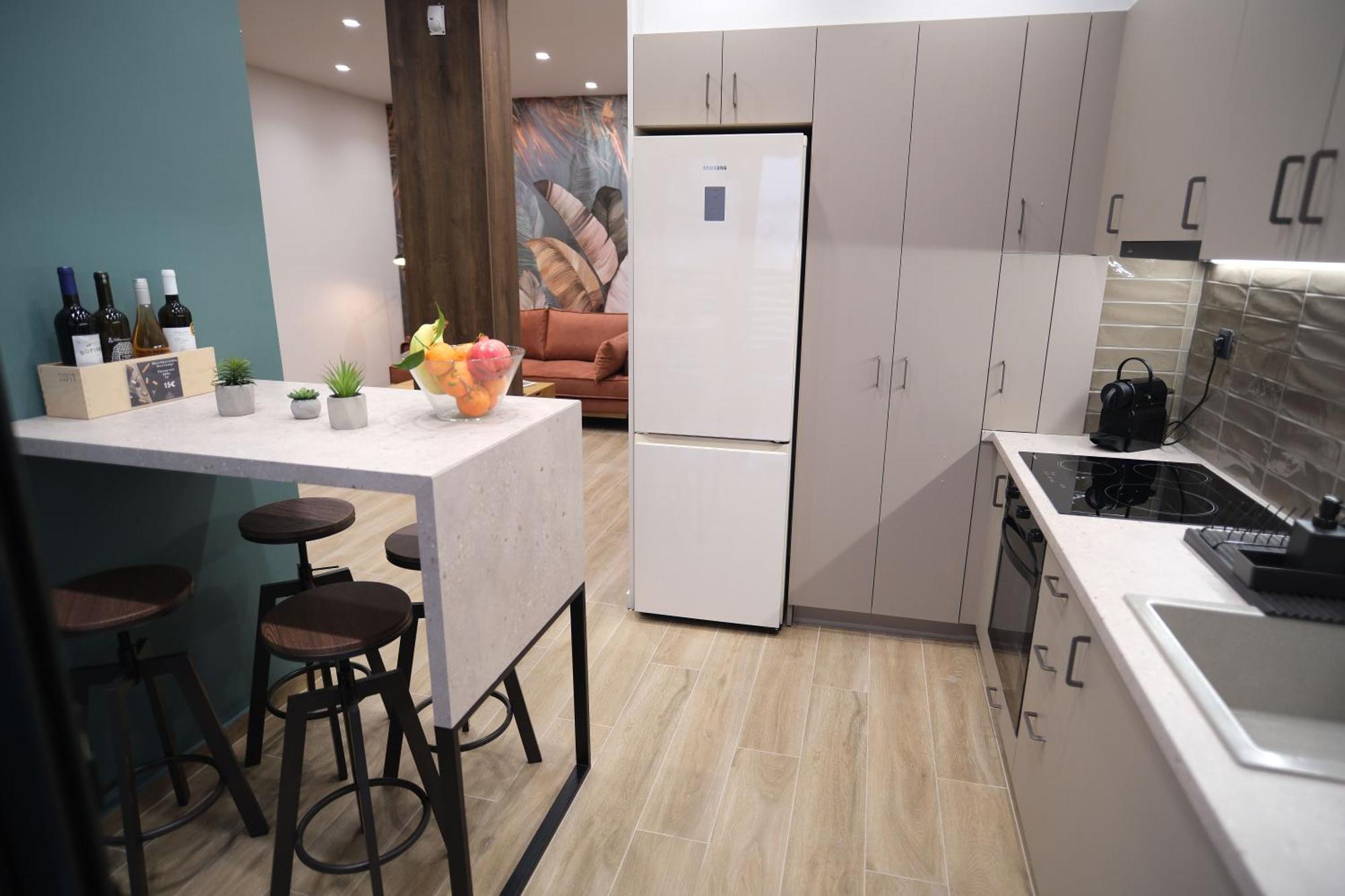 Caravin Wanderhome, 5 Min From Metro Nea Ionia Атина Екстериор снимка